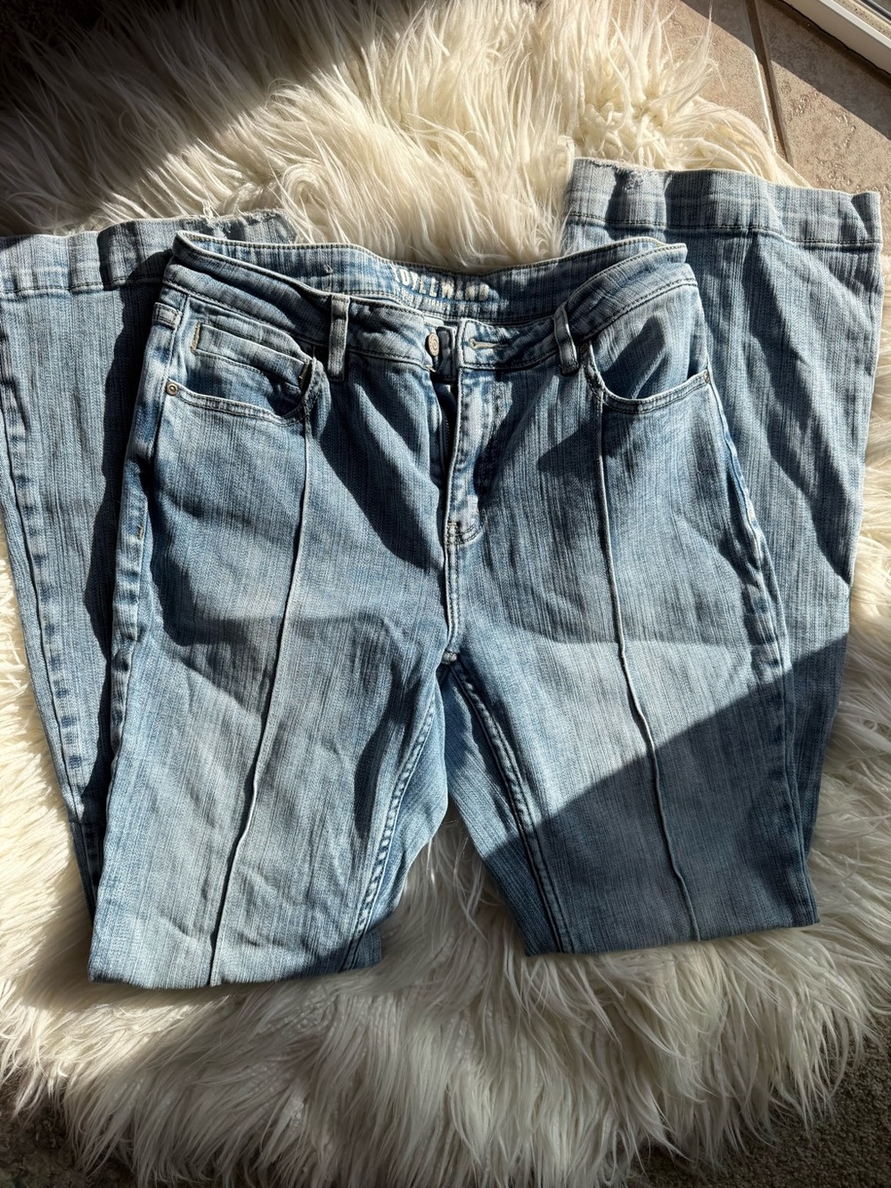 Light Wash Women’s Jeans with Front Crease - Idyllwind